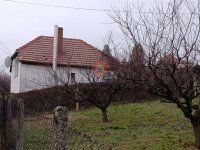 Eladó családi ház, Pécsett 24.9 M Ft, 1+1 szobás