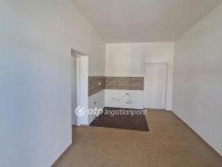 Eladó téglalakás, Tápiószelén 27.99 M Ft, 2+1 szobás