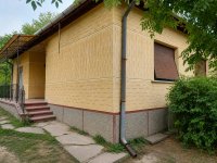 Eladó családi ház, Karádon 22 M Ft, 3 szobás
