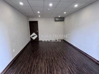 Eladó üzlethelyiség