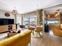 Eladó családi ház, Csömörön 449 M Ft, 6 szobás