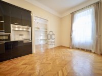 Eladó téglalakás, V. kerületben 115.9 M Ft, 3 szobás