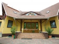 Eladó családi ház, Hajdúszoboszlón 142 M Ft, 3+4 szobás