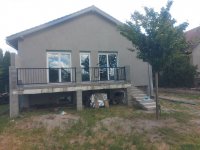 Eladó családi ház, Szigetmonostorban 109.9 M Ft, 7 szobás