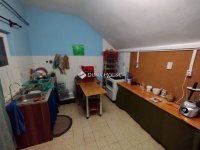 Eladó családi ház, Szegeden 135 M Ft, 5 szobás