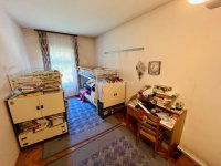 Eladó családi ház, Székesfehérvárott 159.9 M Ft, 4 szobás