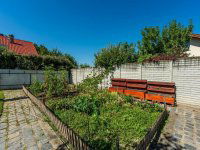 Eladó családi ház, Dunaharasztin 177.9 M Ft, 5 szobás