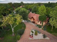 Eladó családi ház, Kecskeméten 450 M Ft, 4 szobás