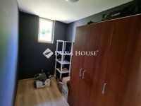 Eladó családi ház, Pécsett 52 M Ft, 2 szobás