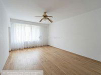 Eladó panellakás, Nyergesújfaluban, Duna utcában 33.9 M Ft