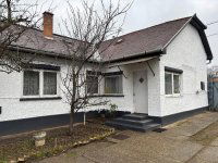 Eladó családi ház