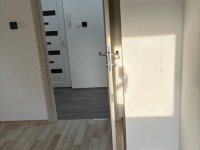 Eladó téglalakás, Komlón 42.5 M Ft, 3 szobás