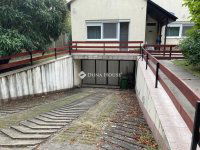 Eladó családi ház, III. kerületben 399 M Ft, 6 szobás