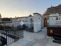 Eladó téglalakás, VI. kerületben 199.9 M Ft, 4 szobás