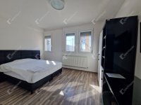 Eladó hotel, Komáromban 651.6 M Ft, 28 szobás