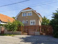 Eladó családi ház, XVI. kerületben 179 M Ft, 6 szobás