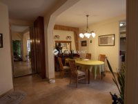 Eladó családi ház, XIX. kerületben 240 M Ft, 8 szobás