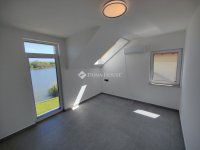 Eladó családi ház, Szigetbecsén 199.9 M Ft, 4 szobás