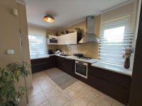 Eladó családi ház, XVII. kerületben 173.4 M Ft, 5 szobás