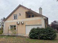 Eladó családi ház, Szatymazon 232 M Ft, 10 szobás