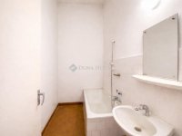 Eladó téglalakás, Budapesten, VI. kerületben 62 M Ft, 1 szobás