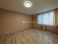 Eladó téglalakás, Szolnokon, Kolozsvári utcában 29.9 M Ft