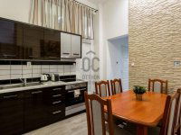 Eladó téglalakás, VI. kerületben 129.9 M Ft, 3 szobás