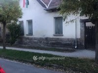 Eladó családi ház, Budakalászon 87.9 M Ft, 4 szobás