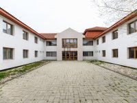 Eladó iroda, Vecsésen 3300 M Ft / költözzbe.hu