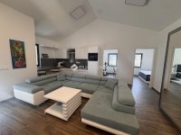 Eladó téglalakás, Hévízen 89.9 M Ft, 3 szobás