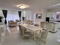 Eladó családi ház, Budakalászon 219 M Ft, 4 szobás