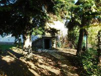 Eladó családi ház, Pécsett 329 M Ft, 9 szobás