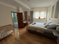 Eladó téglalakás, Szegeden 122 M Ft, 6 szobás