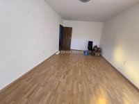 Eladó panellakás, Pécsett 52 M Ft, 2 szobás