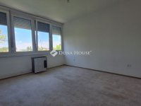 Eladó téglalakás, Székesfehérvárott 45.5 M Ft, 2 szobás