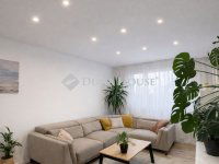 Eladó panellakás, Szegeden 62.9 M Ft, 3 szobás