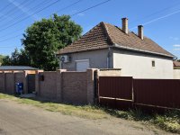 Eladó családi ház, Berettyóújfaluban, Kisfaludy utcában