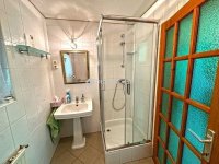 Eladó családi ház, Szentendrén 200.8 M Ft, 6 szobás