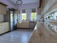 Eladó családi ház, Monoron 164.9 M Ft, 5 szobás