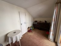 Eladó családi ház, Úrin 75.9 M Ft, 3 szobás