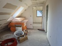 Eladó családi ház, Törökbálinton 170 M Ft, 9 szobás