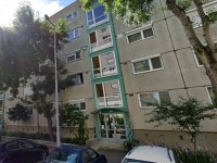 Eladó panellakás, Győrött 35 M Ft, 1+1 szobás