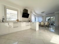 Eladó családi ház, XIV. kerületben 469.9 M Ft, 5 szobás