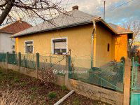 Eladó családi ház, Tiszafüreden 39 M Ft, 5 szobás