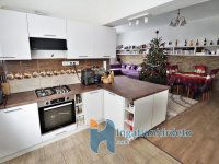 Eladó családi ház, III. kerületben 269 M Ft, 7+1 szobás