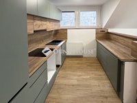 Eladó téglalakás, Pécsett 99.9 M Ft, 4 szobás