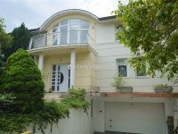 Eladó családi ház, II. kerületben 299 M Ft, 7 szobás