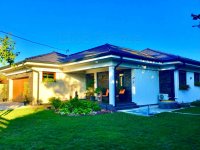 Eladó családi ház