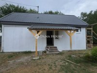 Eladó családi ház, Farmoson 22.9 M Ft, 1 szobás