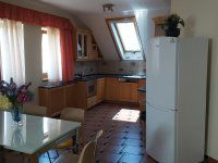 Kiadó téglalakás, albérlet, Pápán 290 E Ft / hó, 4 szobás